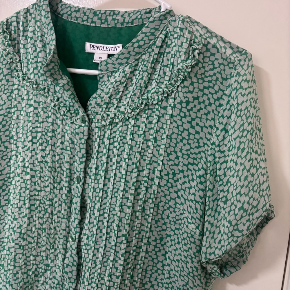 Pendleton Silk Green White Patterned Pintuck Blou… - image 3